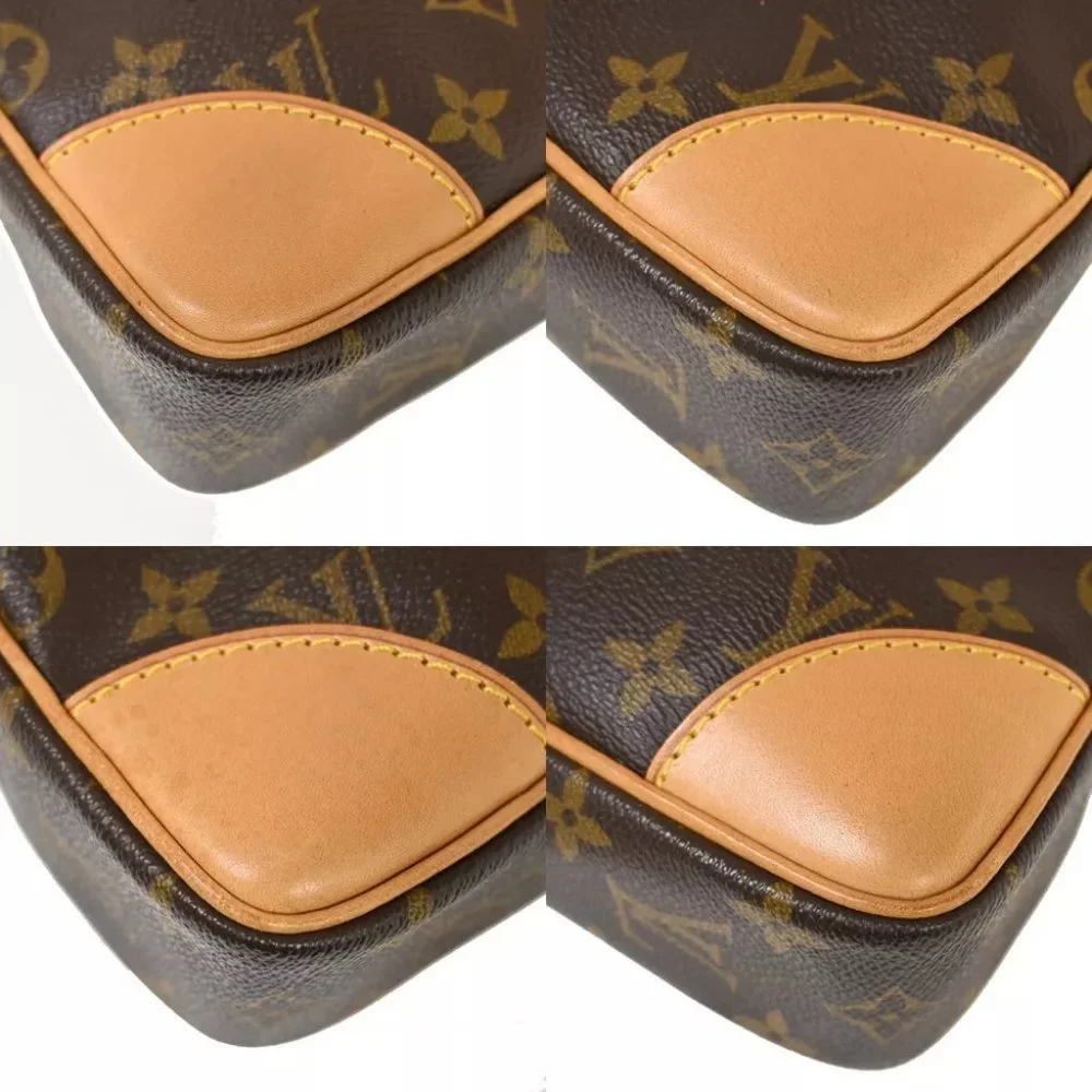 authenticity guaranteed LOUIS VUITTON Porte Documents Voyage Briefcase
